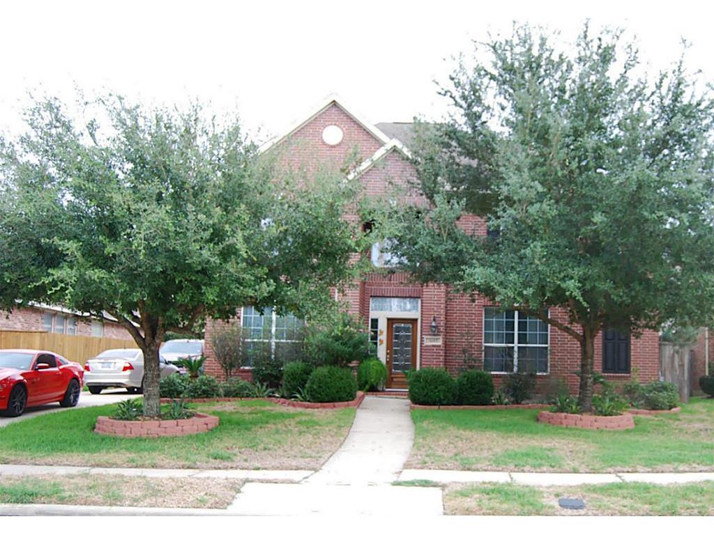 8015 Bentford Park St  