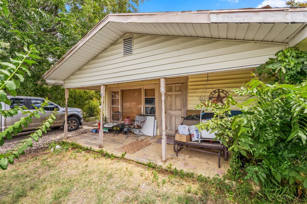 1582 County Rd 463  