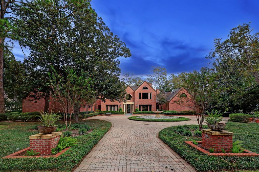 427 W Alkire Lake Dr, SUGAR LAND, TX 77478