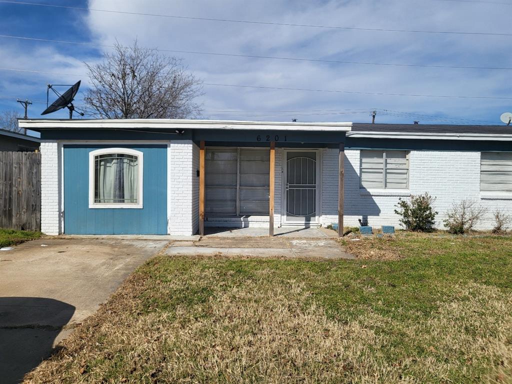 6201 Truman Dr  