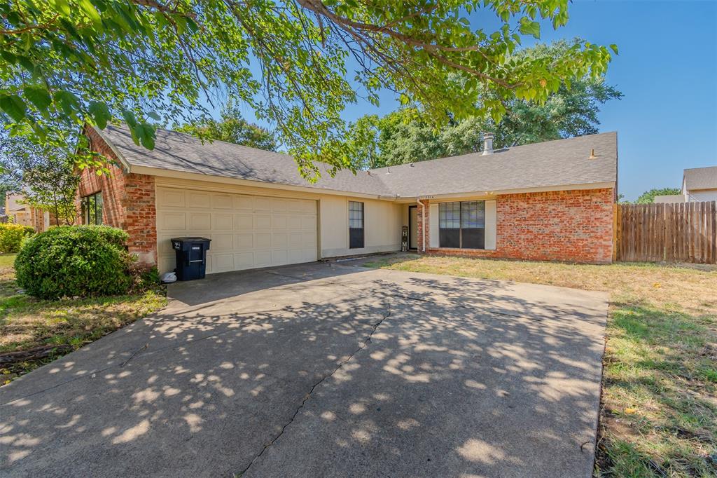 3304 CLOVERMEADOW DR  