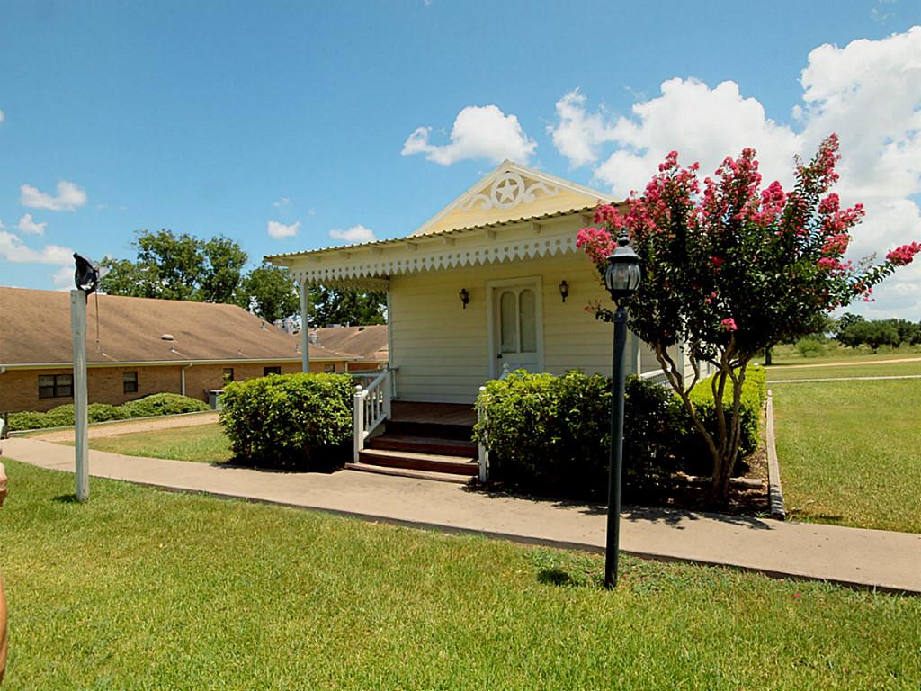 7227 Camp Blessing Ln, BRENHAM, TX 77833