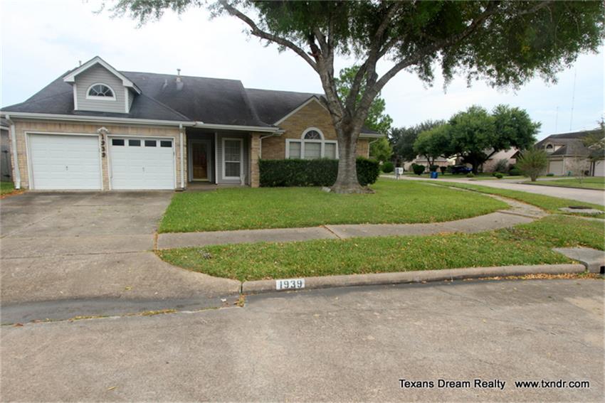 1939 Grove Ct Dr  