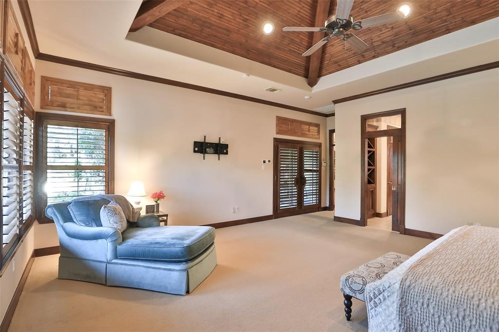 34 Lake Sterling Gate Dr, Spring, TX 77379