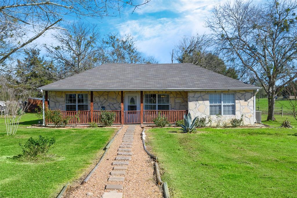 1785 Fm 109, NEW ULM, TX 78950