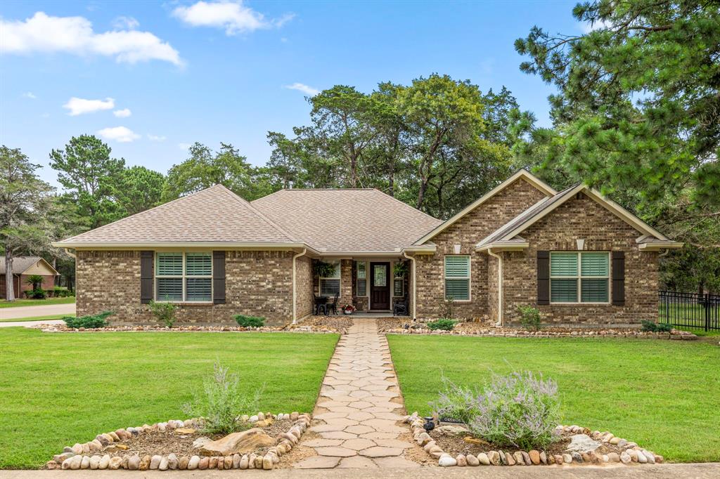 100 Oakmont Dr