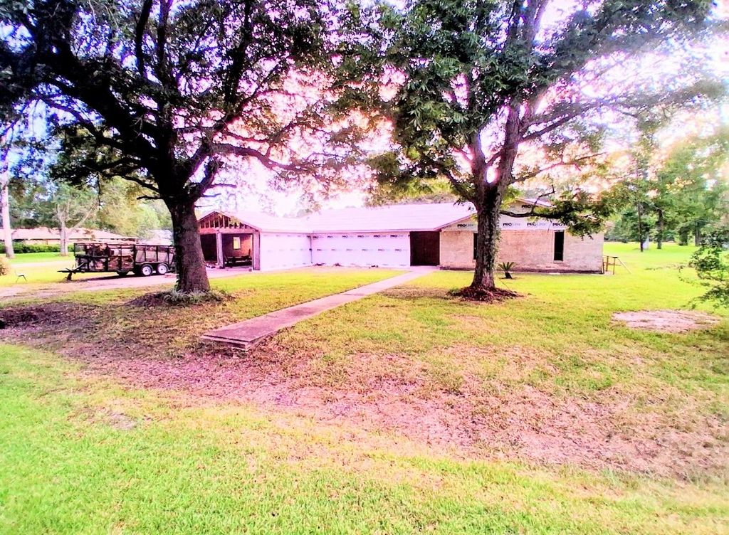 221 Tebo St, LIBERTY, TX 77575