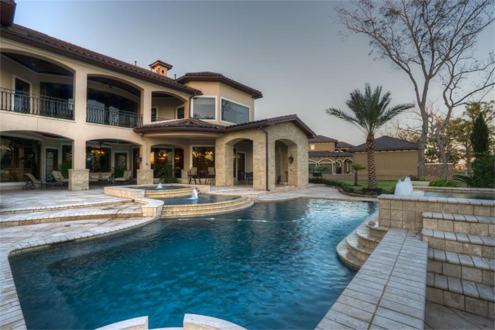 8 Sovereign Cir, RICHMOND, TX 77469