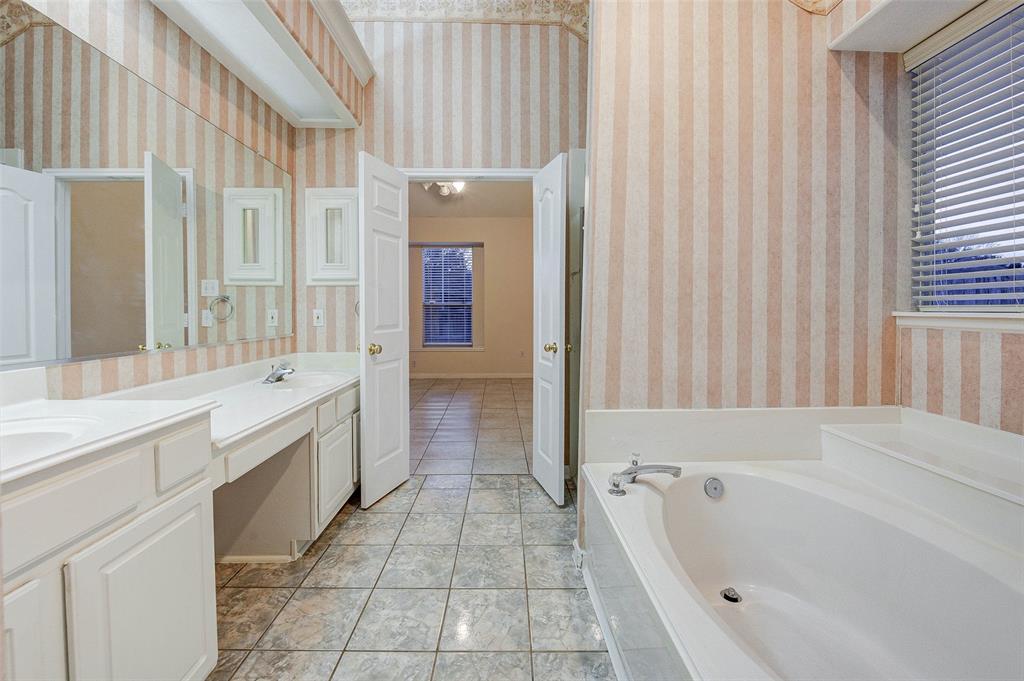 514 Jays Ln, STAFFORD, TX 77477