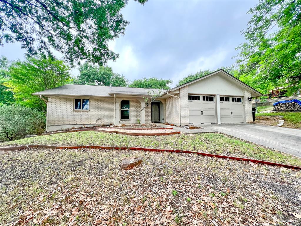 947 Springhill Dr  
