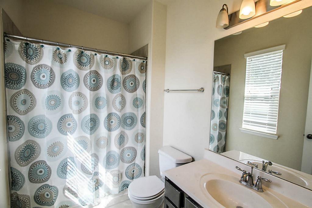 4811 Coopers Creek Ct, SUGAR LAND, TX 77479