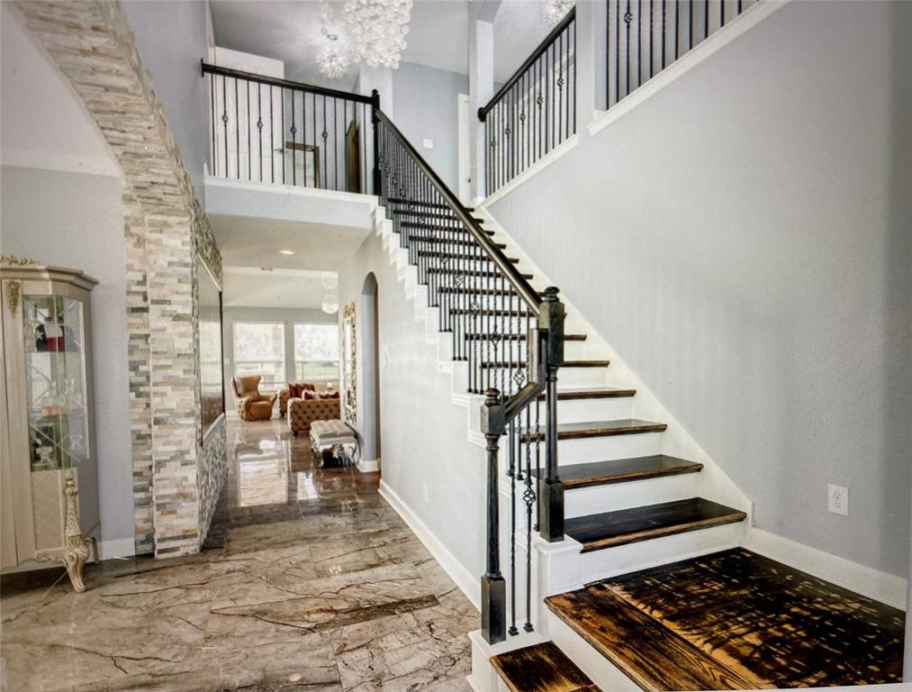 1264 Laurel Loop, ANGLETON, TX 77515