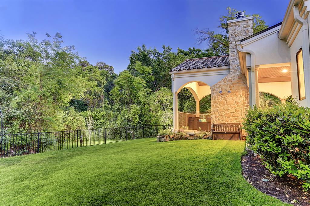 22 E Shady Ln D, HOUSTON, TX 77063