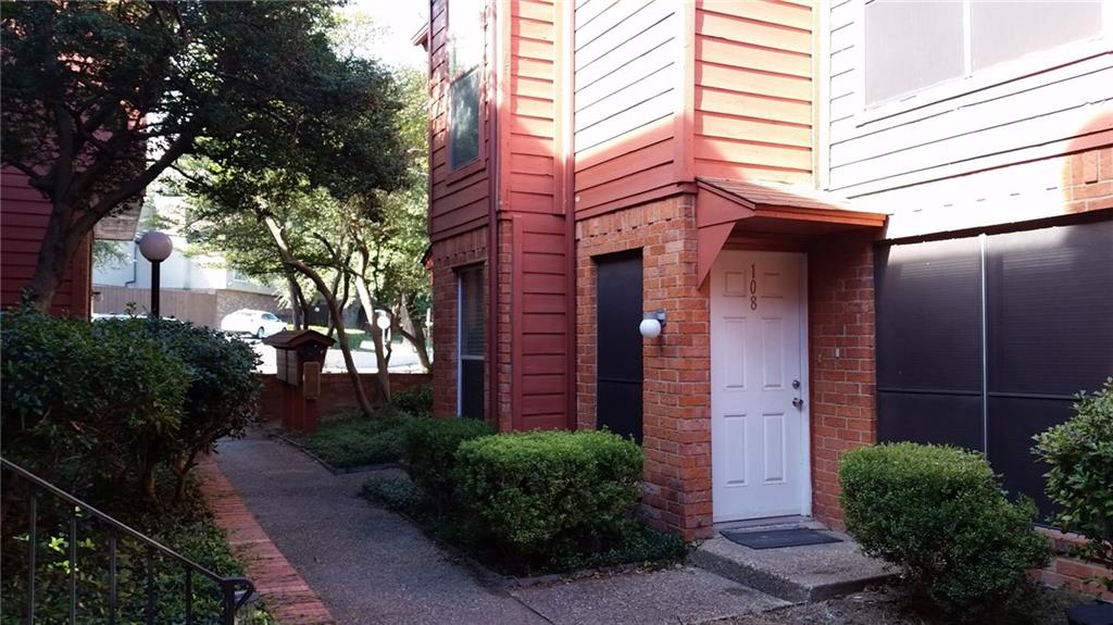 6738 Eastridge Dr Unit 108