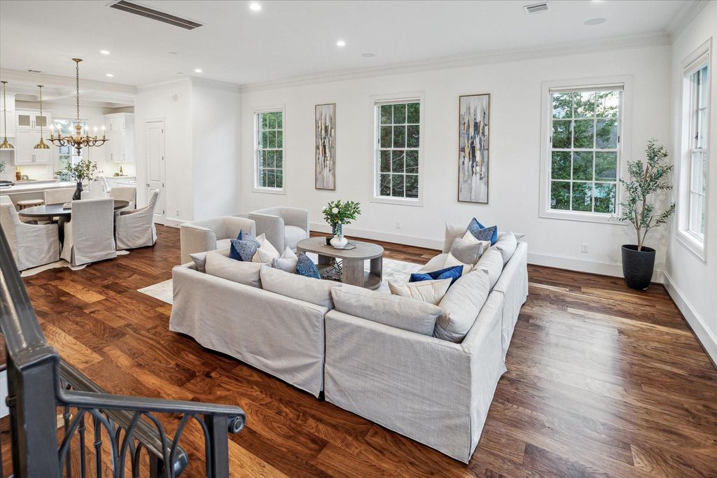 220 Morningside Park St, HOUSTON, TX 77024