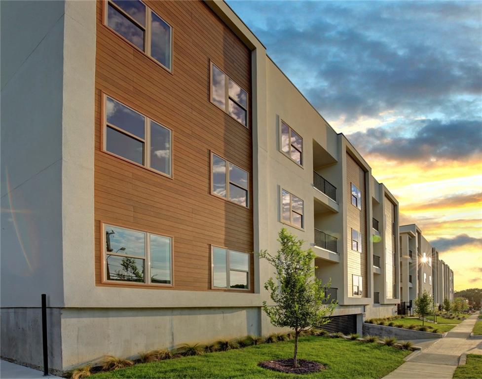 5710 Mccommas Blvd 301  