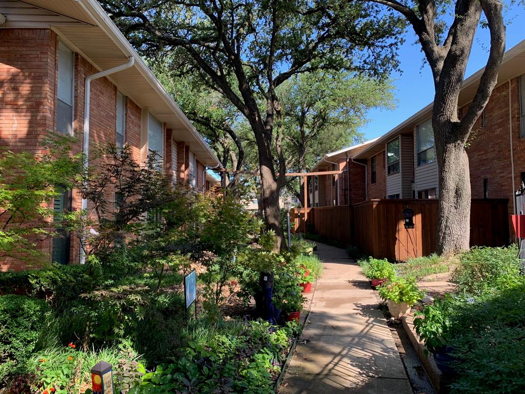 10017 Regal Park Ln Unit 104