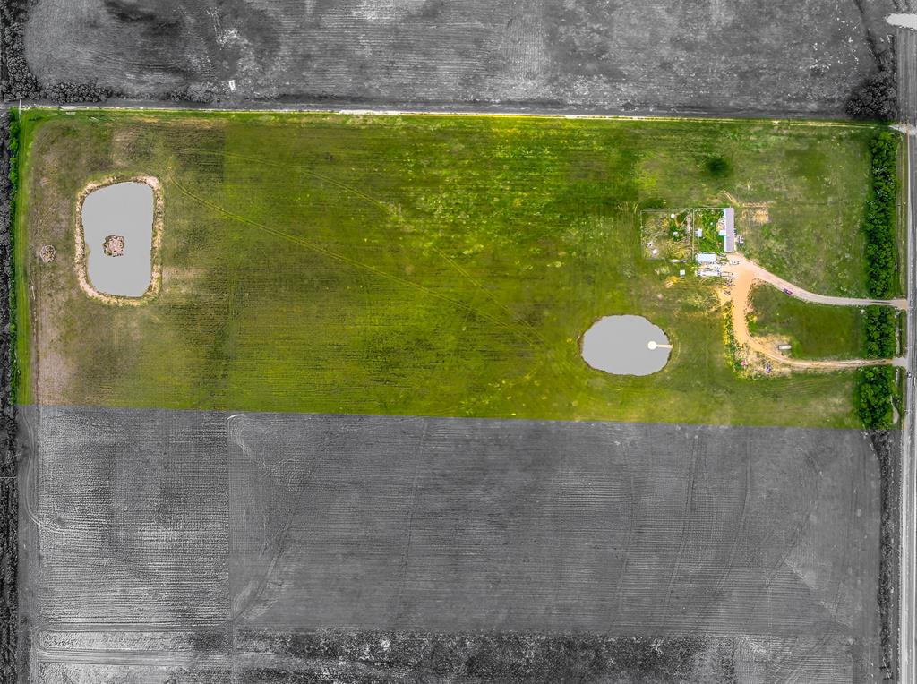 747 Canal Rd, STOWELL, TX 77661