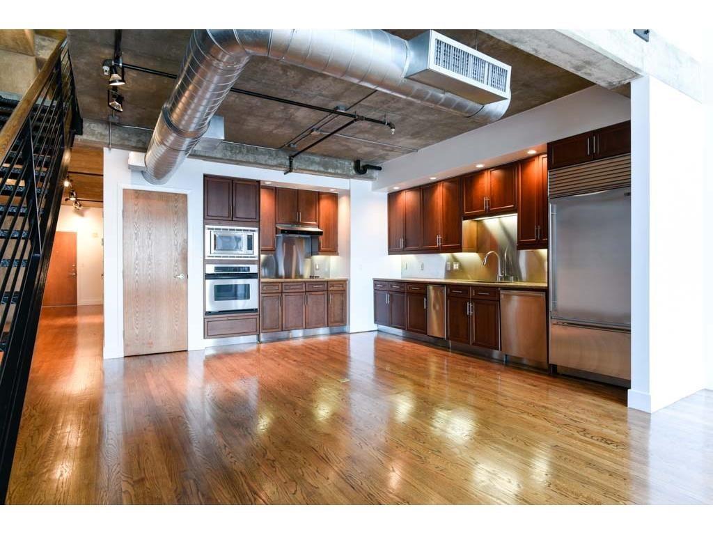 2011 Cedar Springs Rd Unit 405  