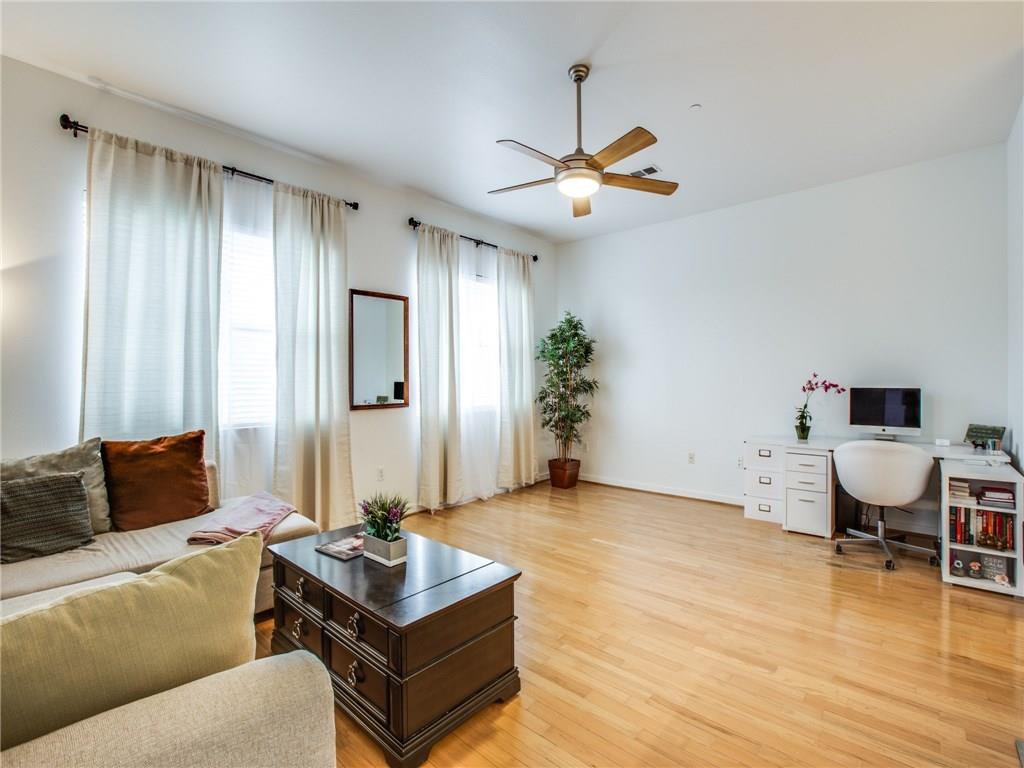 3015 Bryan St Unit 2F  