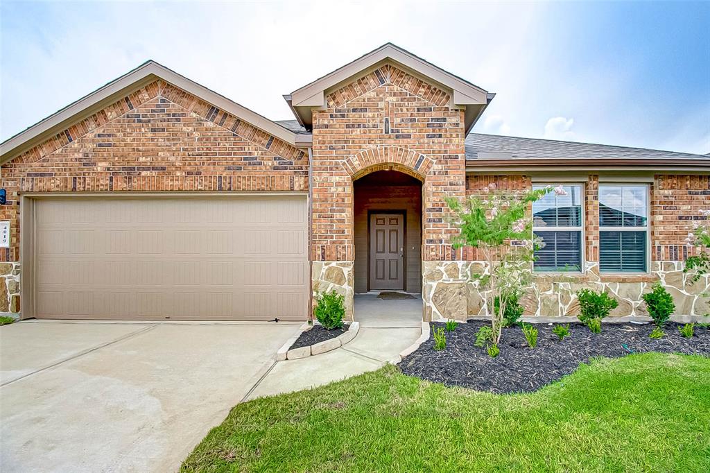 4019 Country Club Dr, BAYTOWN, TX 77521