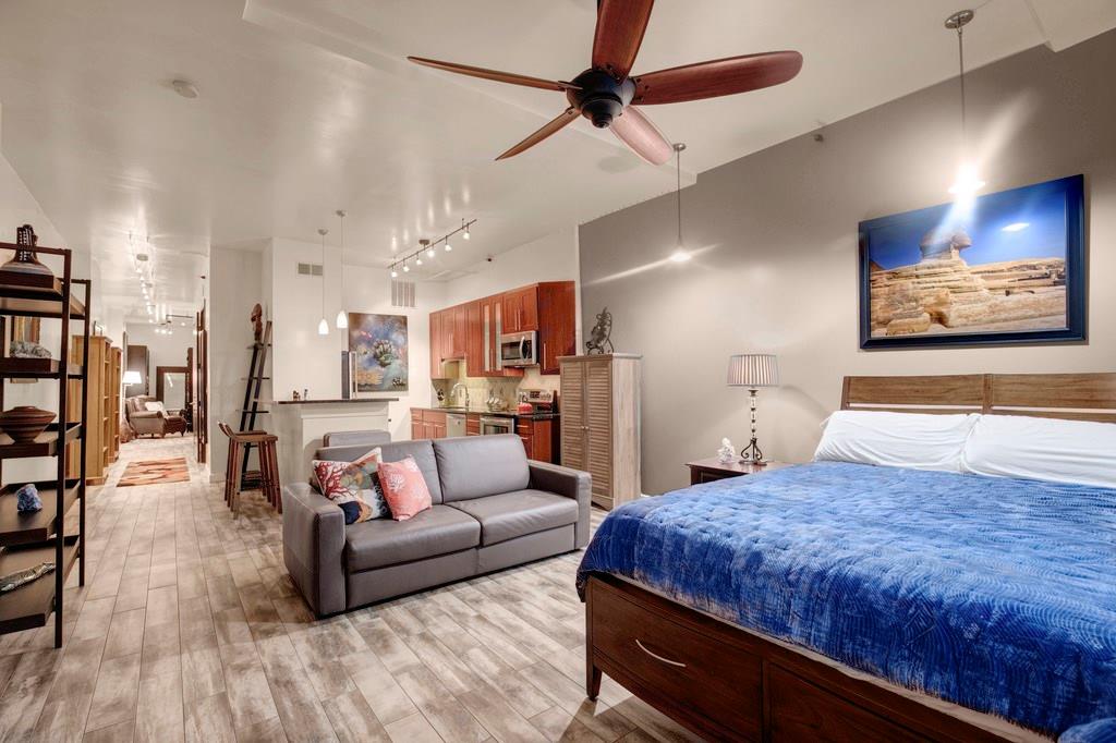 1122 Jackson St Unit 220