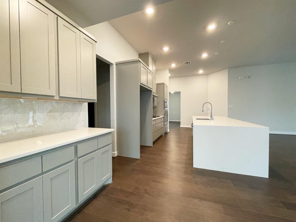 51 Perennial Canyon, TOMBALL, TX 77375