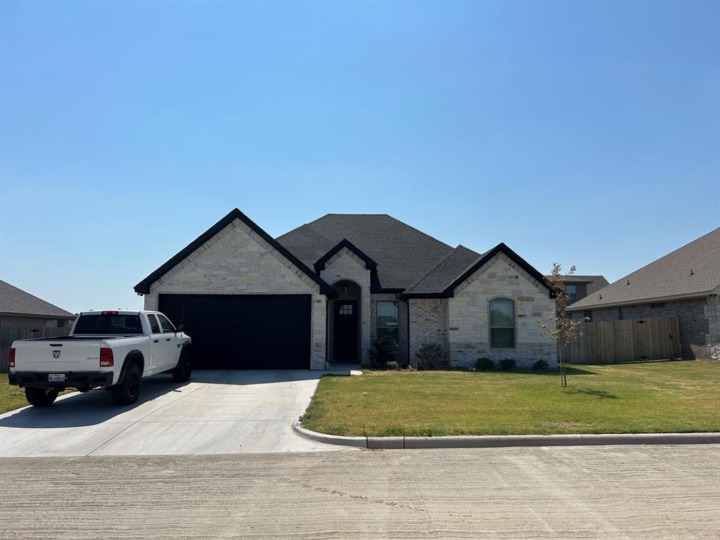 1311 Oleander Dr  