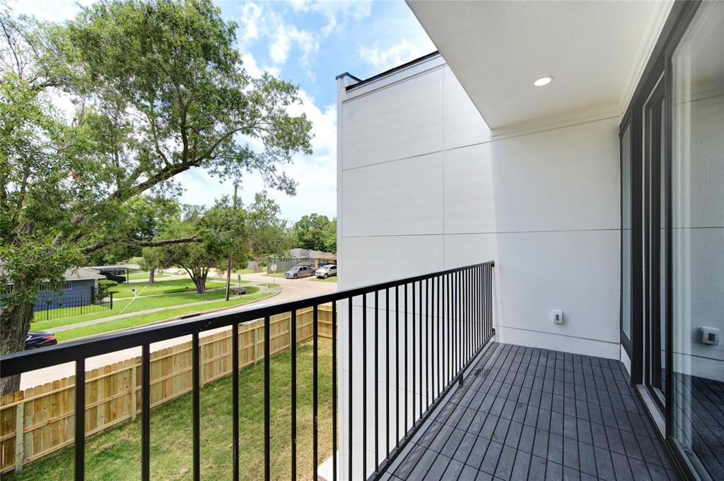 6835 Weston Street St A, HOUSTON, TX 77021