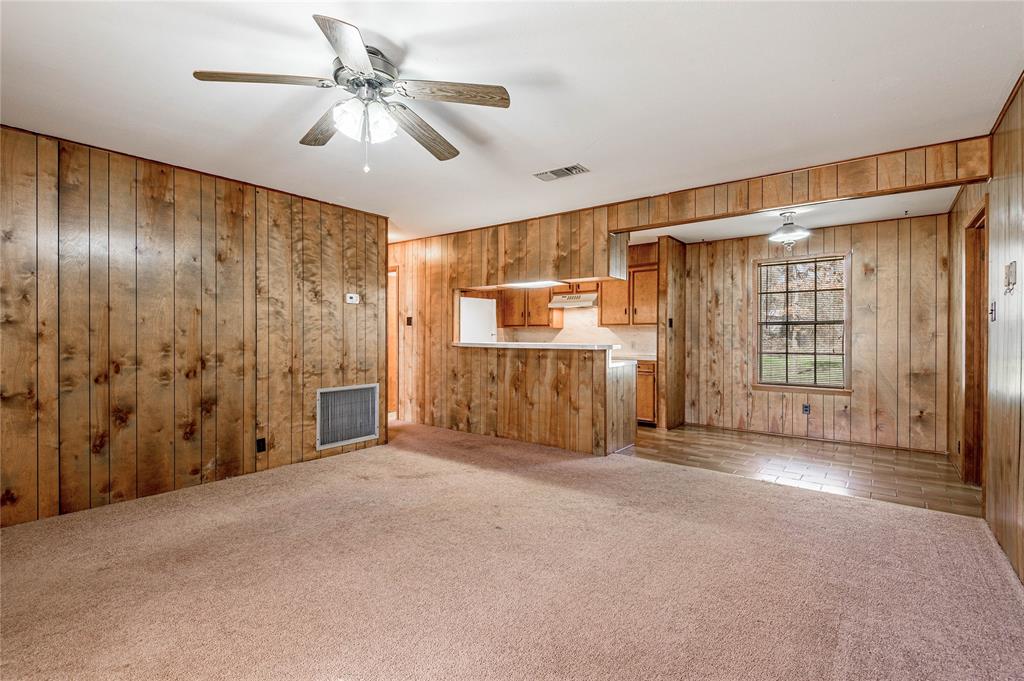 112 Mcadams Ln B, HUNTSVILLE, TX 77320