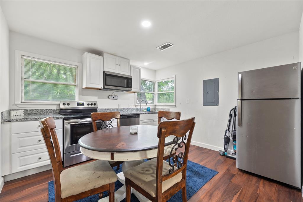 2206 Avenue M A, ROSENBERG, TX 77471