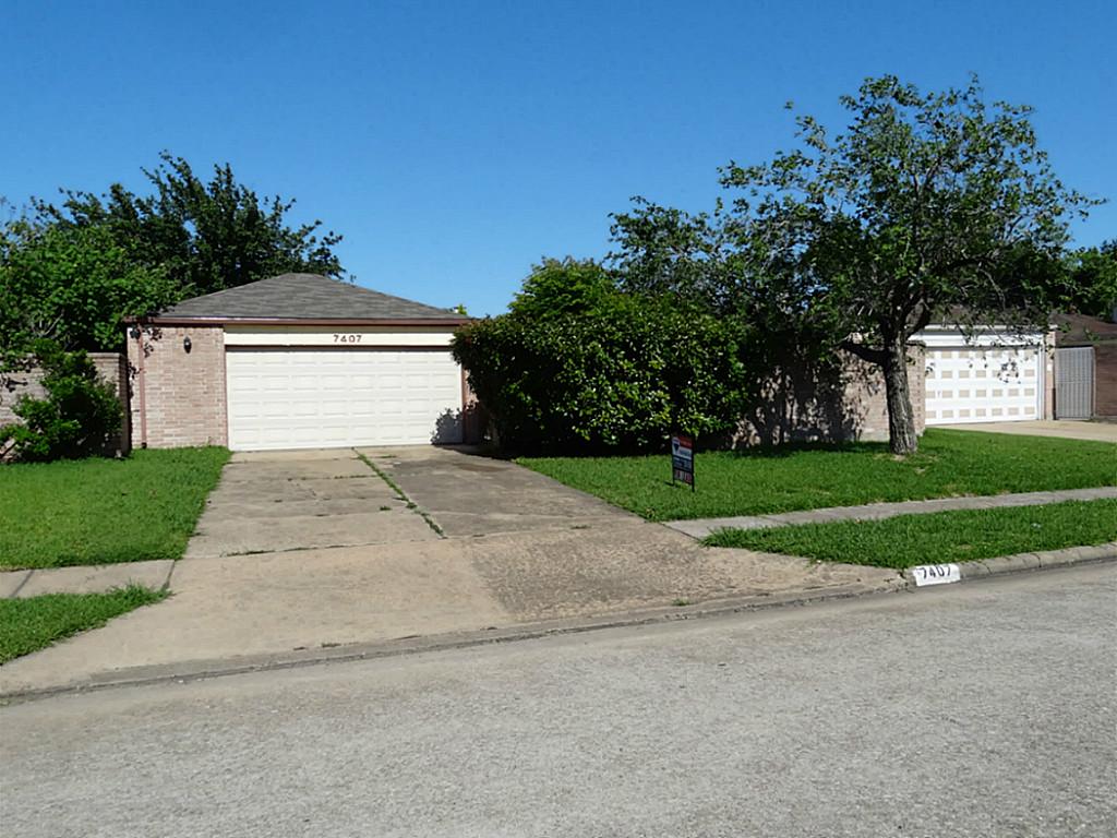 7407 Camino Verde DR  