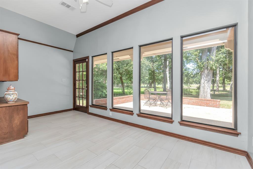 2102 Plantation Dr, RICHMOND, TX 77406