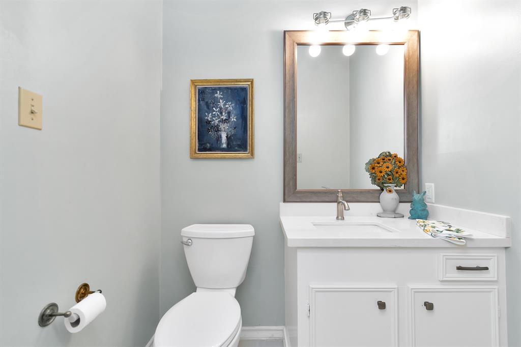 2102 Plantation Dr, RICHMOND, TX 77406