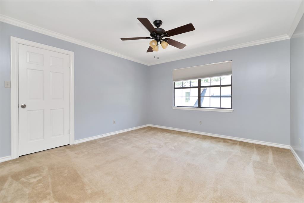 2102 Plantation Dr, RICHMOND, TX 77406