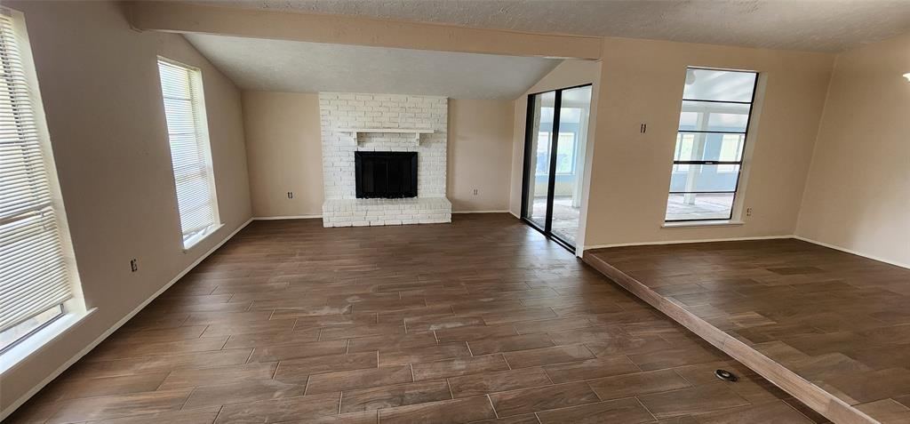 2134 Quail Valley East Dr, MISSOURI CITY, TX 77459