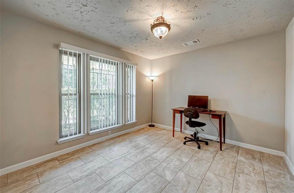 12006 Southmeadow Dr, STAFFORD, TX 77477