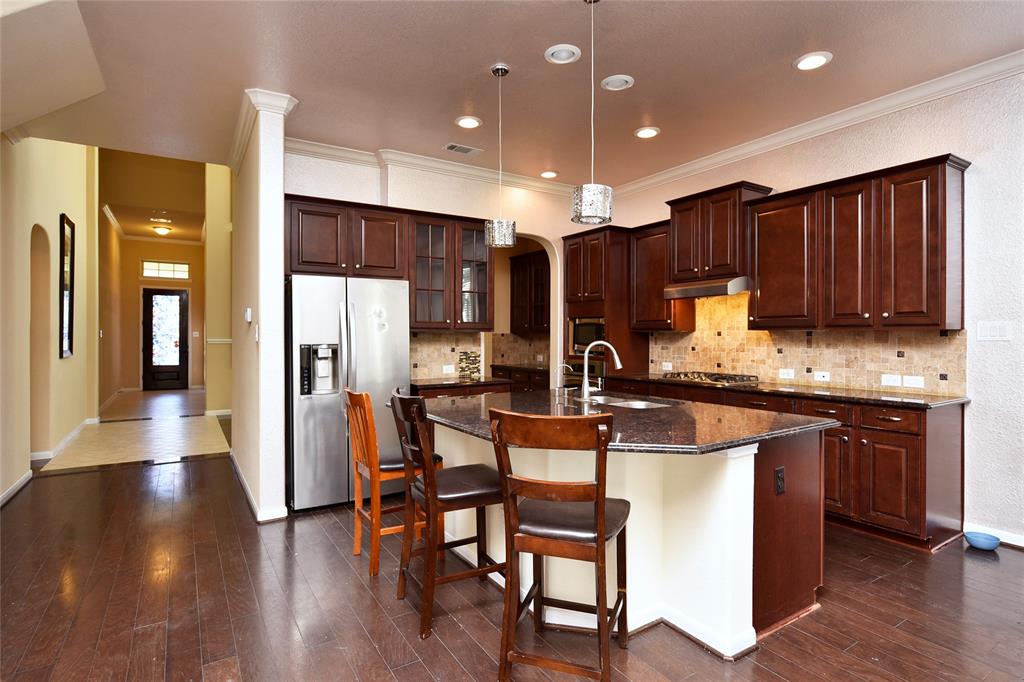 1007 Weldon Park Dr, SUGAR LAND, TX 77479