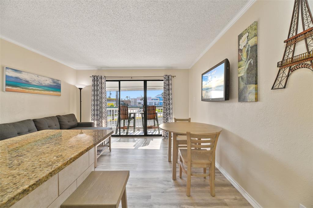 6102 Seawall Blvd 121, GALVESTON, TX 77551