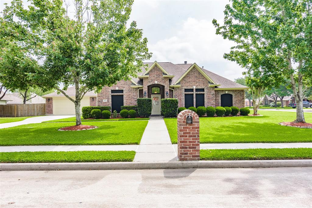 4211 Castle Dr, SANTA FE, TX 77510