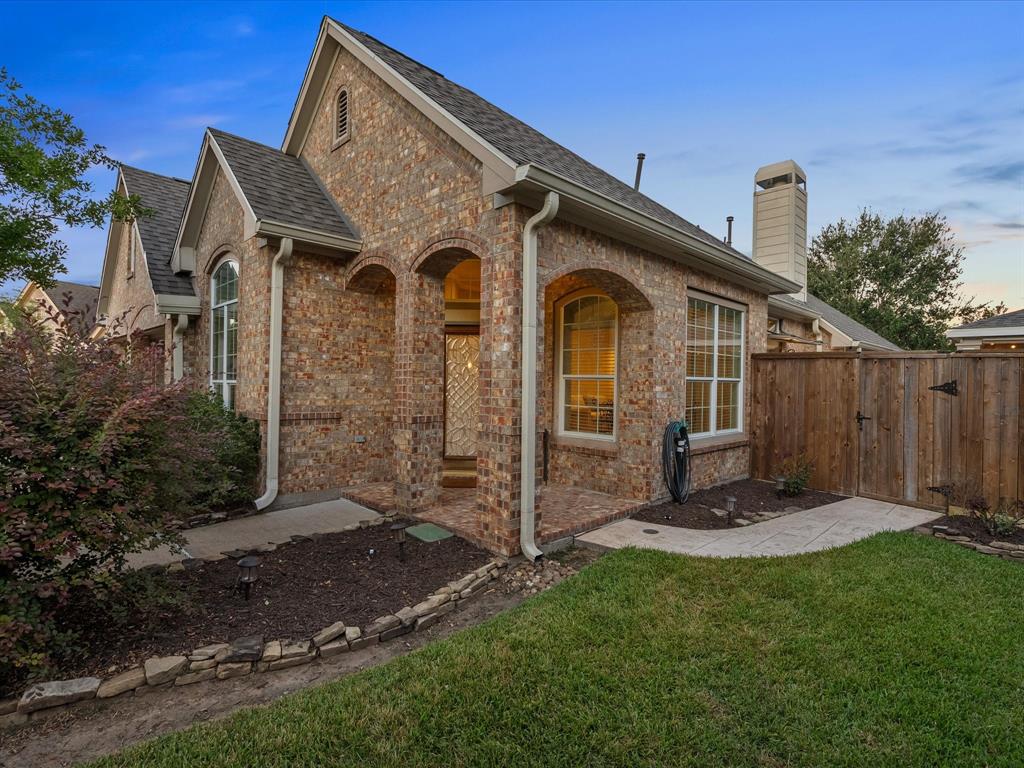 5211 Cottonwood Creek Ln, League City, TX 77573