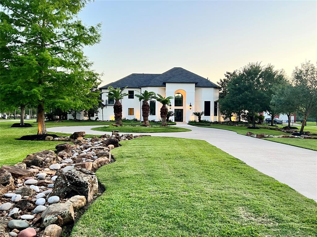 2018 San Joaquin Pkwy, FRIENDSWOOD, TX 77546