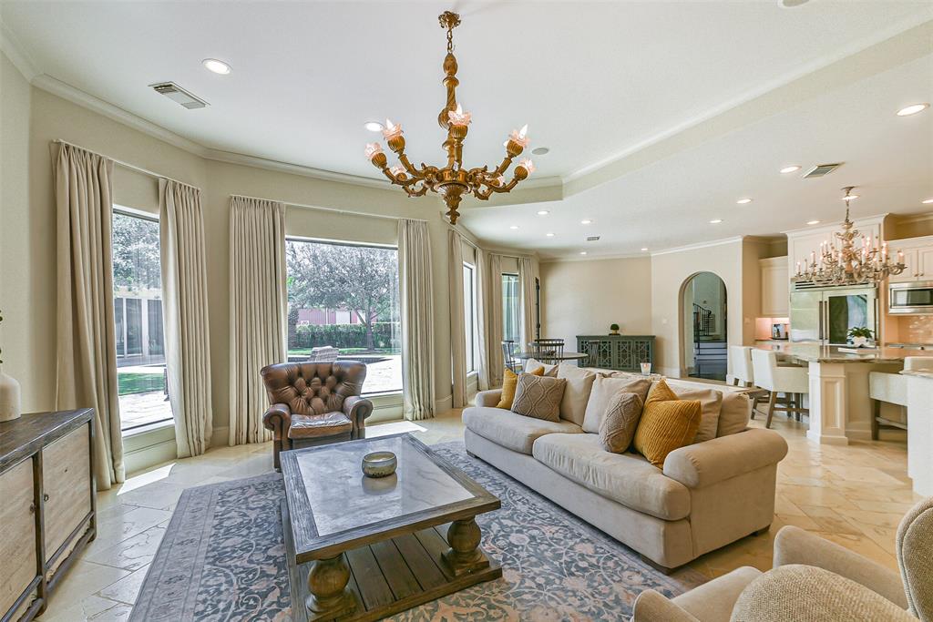 2018 San Joaquin Pkwy, FRIENDSWOOD TX 77546