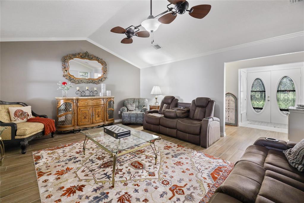 8515 Dowdell Rd, TOMBALL, TX 77375