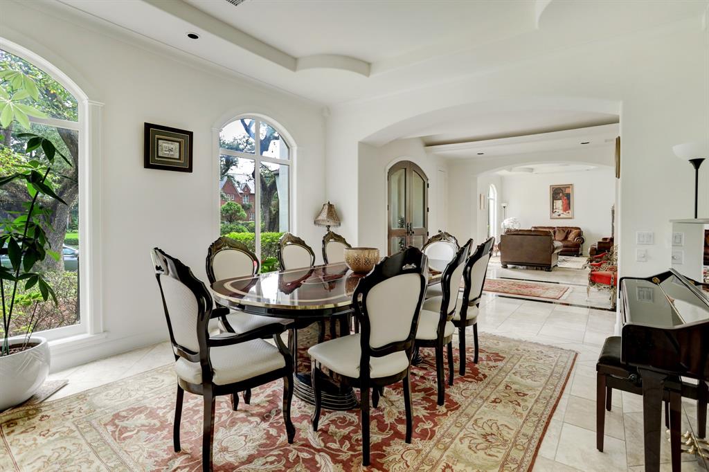 2026 Sunset Blvd, Houston, TX 77005