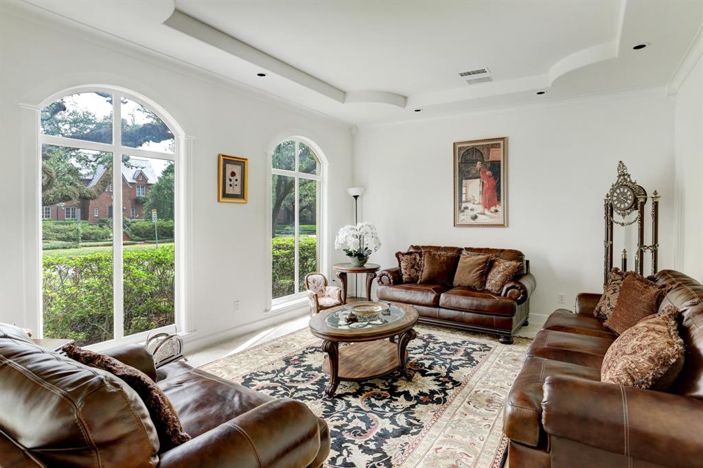 2026 Sunset Blvd, Houston, TX 77005