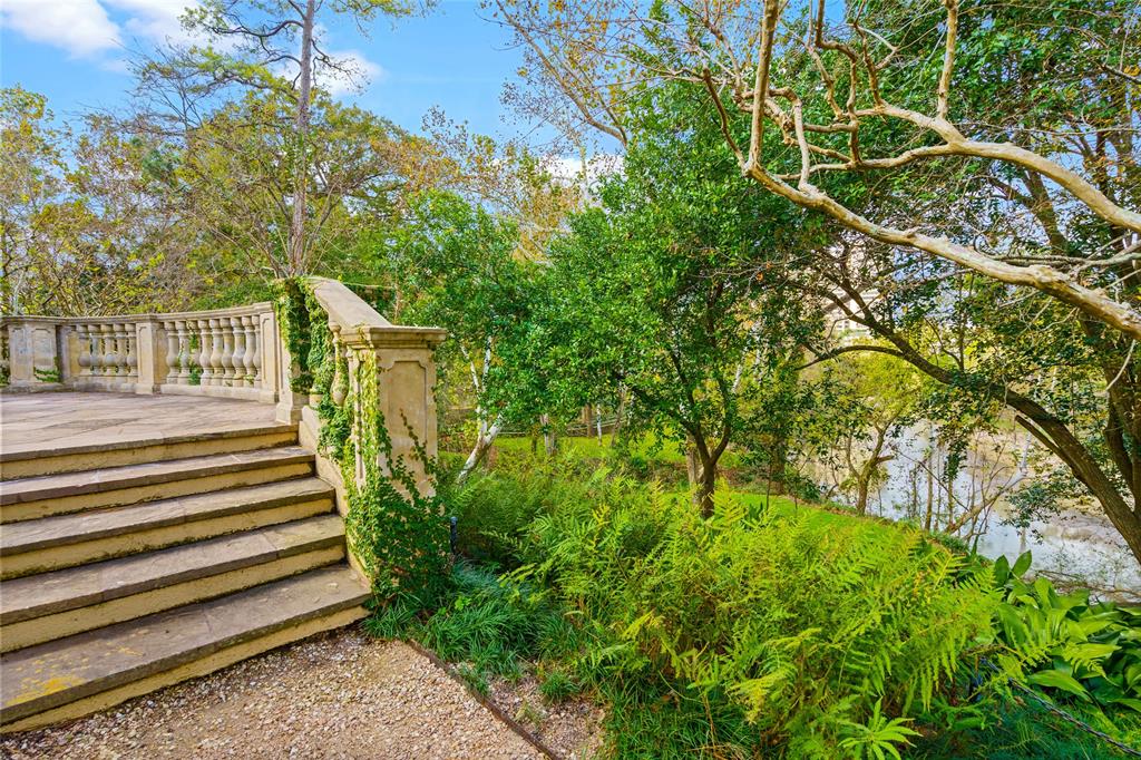 2920 Lazy Lane Blvd, HOUSTON TX 77019