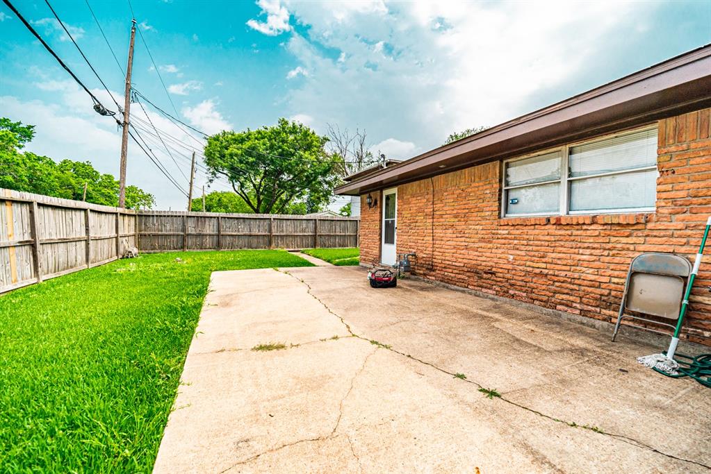 701 Vista Rd, PASADENA, TX 77504