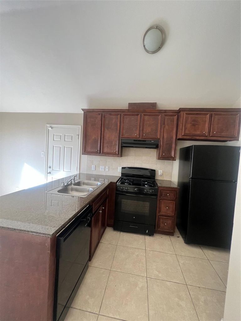 4221 Clover St, HOUSTON, TX 77051