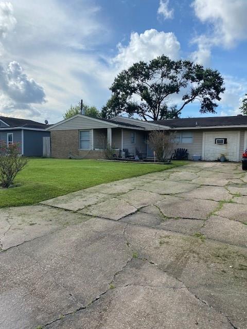 6158 Kenilwood Dr